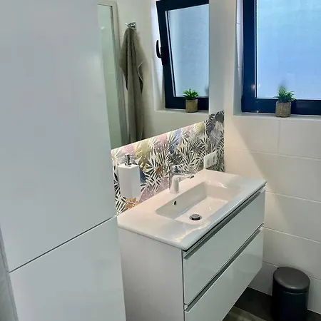 De Lujo Con Piscina Y Vistas Impresionantes