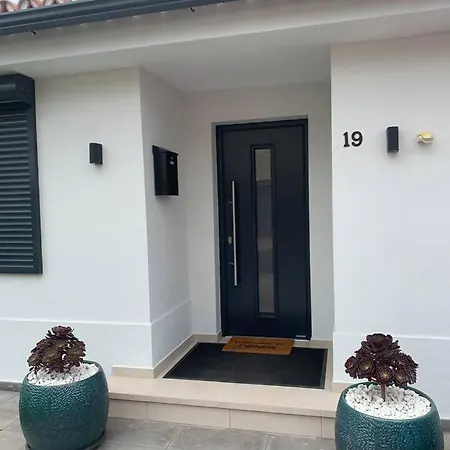 De Lujo Con Piscina Y Vistas Impresionantes Chalet *