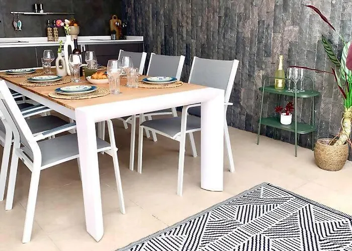 De Lujo Con Piscina Y Vistas Impresionantes Chalet Realejo Bajo