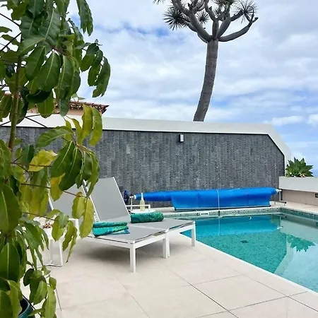 De Lujo Con Piscina Y Vistas Impresionantes Chalet